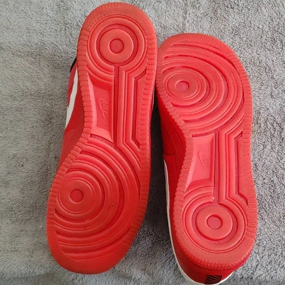 Nike Air Force 1 Lunar 'University Red' - Picture 4 of 7